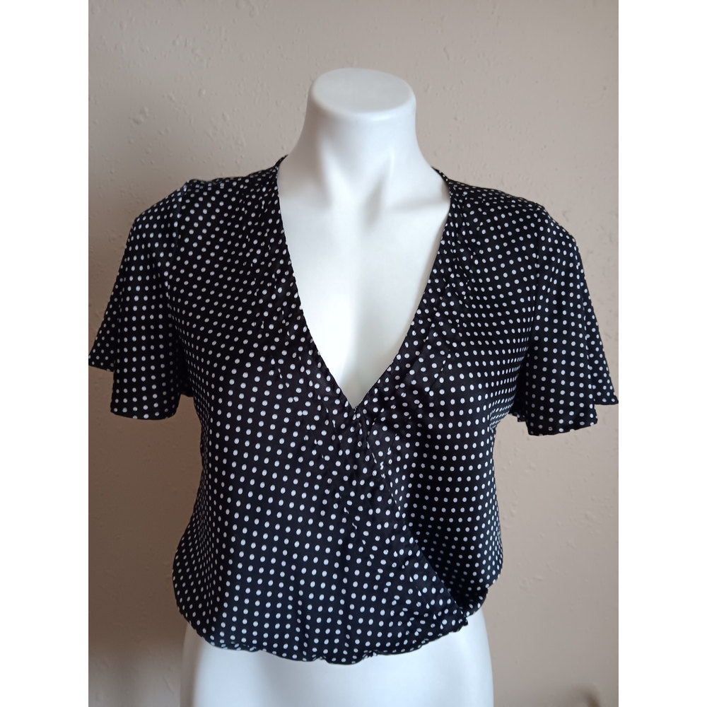 Urban Outfitters Black and White Crop Blouse